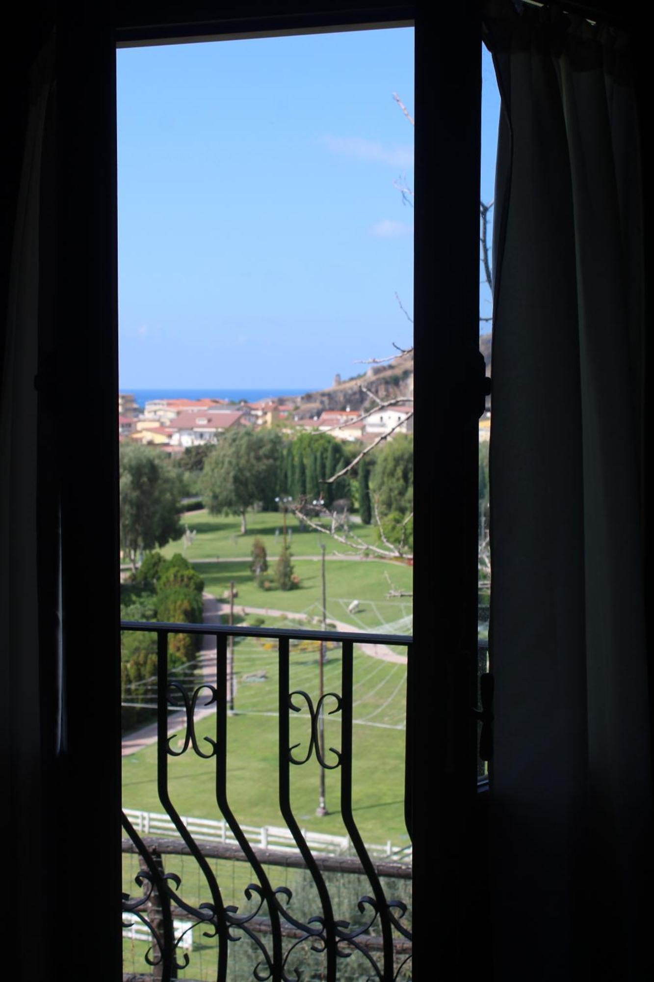 Il Borgo Della Marinella Guest House Amantea Exterior photo