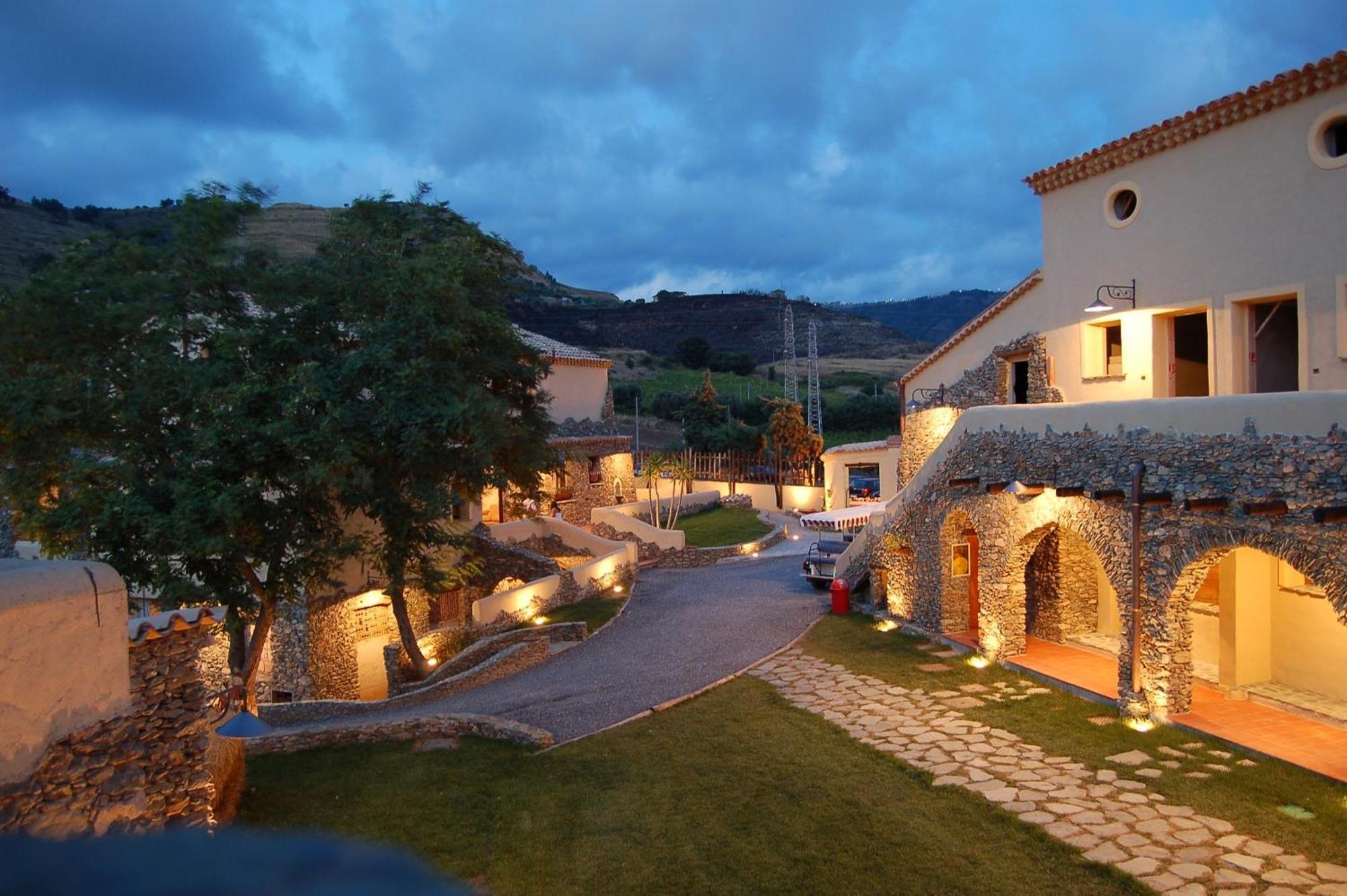 Il Borgo Della Marinella Guest House Amantea Exterior photo